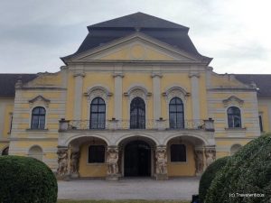 Schlösser und Burgen im Bezirk Neusiedl am See